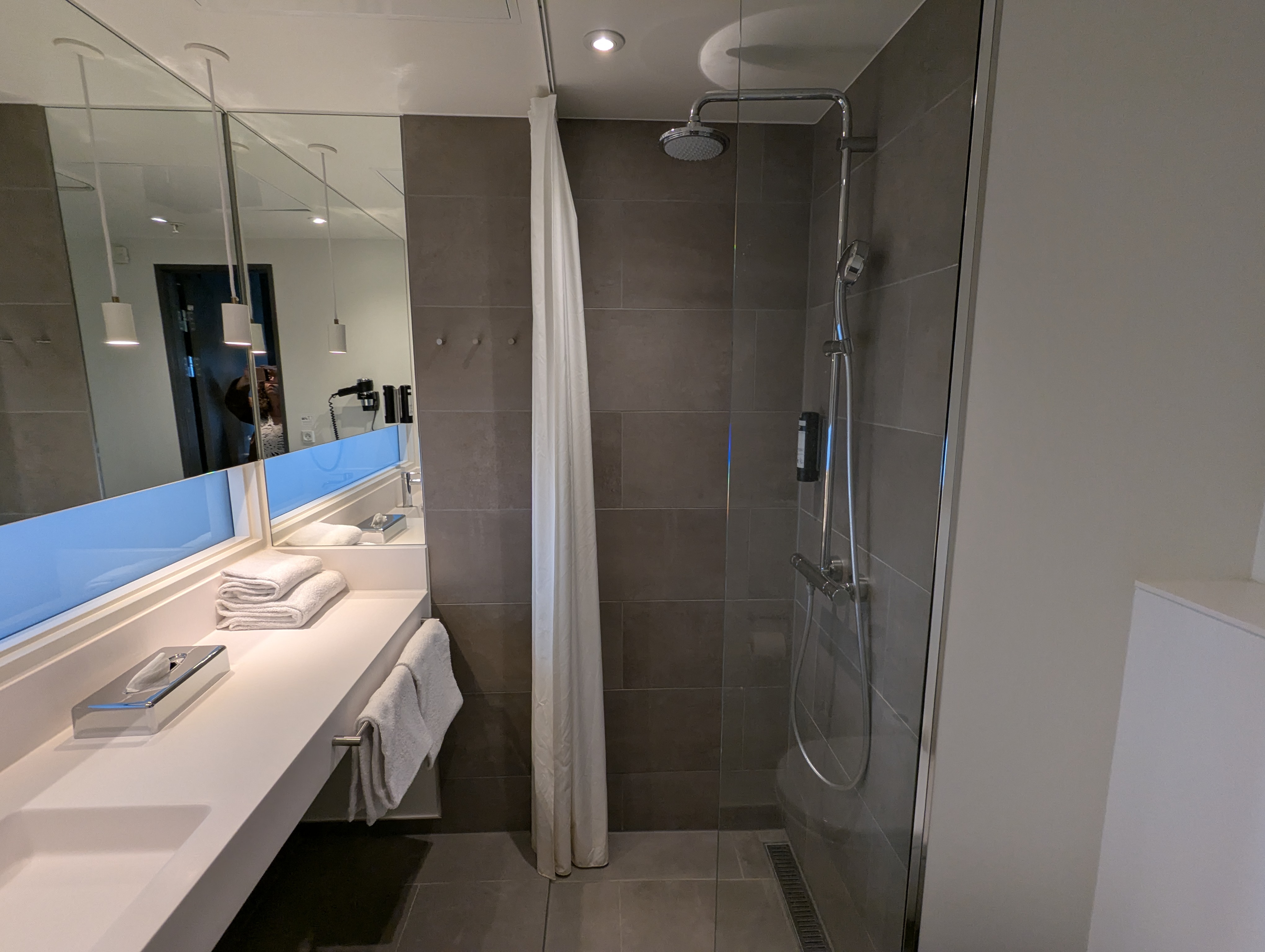 Luxembourg, Denmark, airport